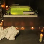 & Real Szálloda Jaca