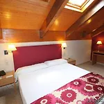 & Real 4* Jaca
