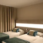 & Real Szálloda 4*