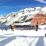 & Real Szálloda Jaca