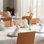 Szálloda & Real