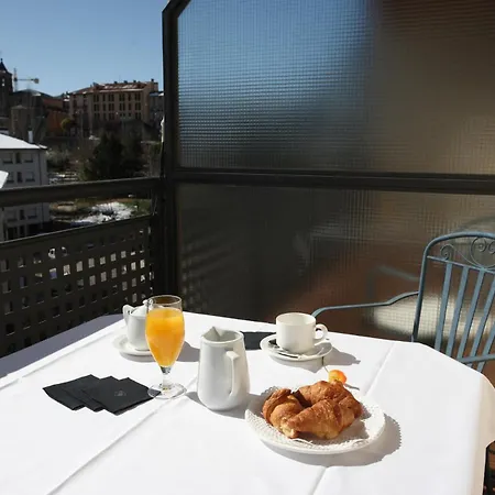 Hotel & Real Jaca
