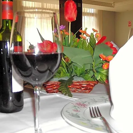 & Real Hotel Jaca