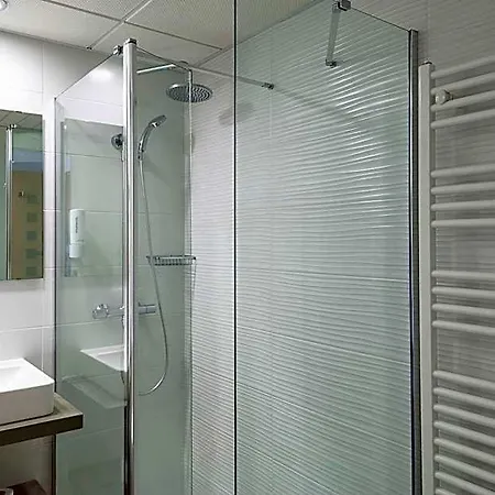 Hotel & Real 4*