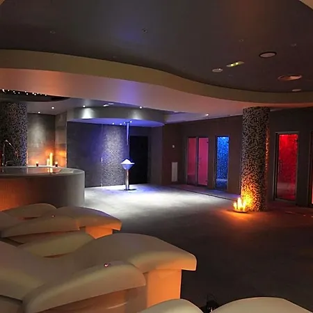 & Real Hotel Jaca
