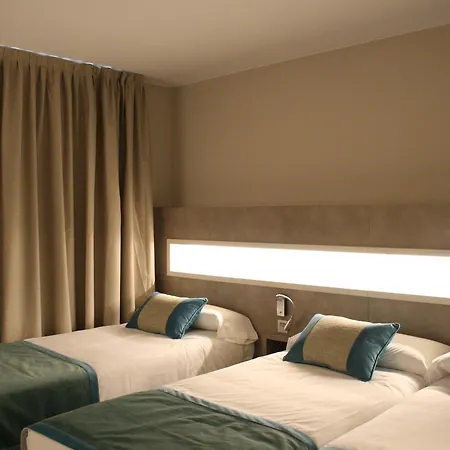 哈卡皇家水疗酒店 酒店 4*