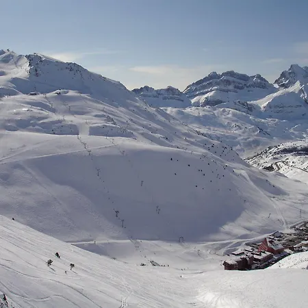 哈卡皇家水疗酒店 哈卡