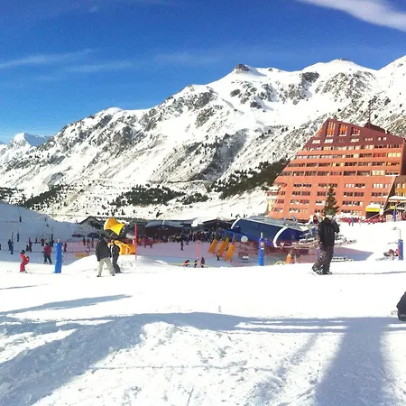 哈卡皇家水疗酒店 酒店 哈卡