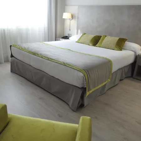 Hotel & Real