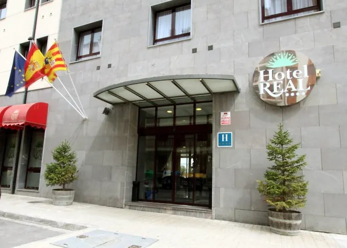 & Real Hotel 4*